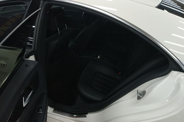 奔驰CLS 2015款 CLS 260中控内饰21