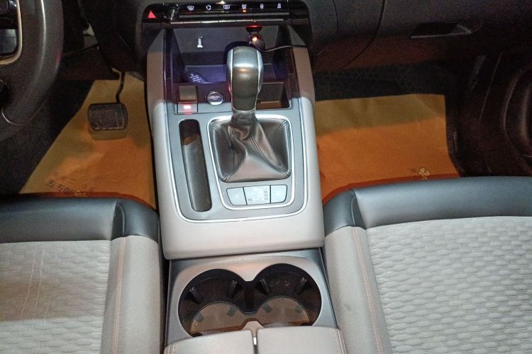 雪铁龙 天逸 C5 AIRCROSS 2017款 350THP 时尚型中控内饰18