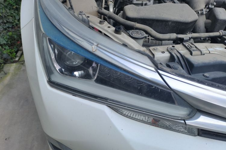 丰田 卡罗拉 2016款 双擎 1.8L E-CVT精英版车身外观8