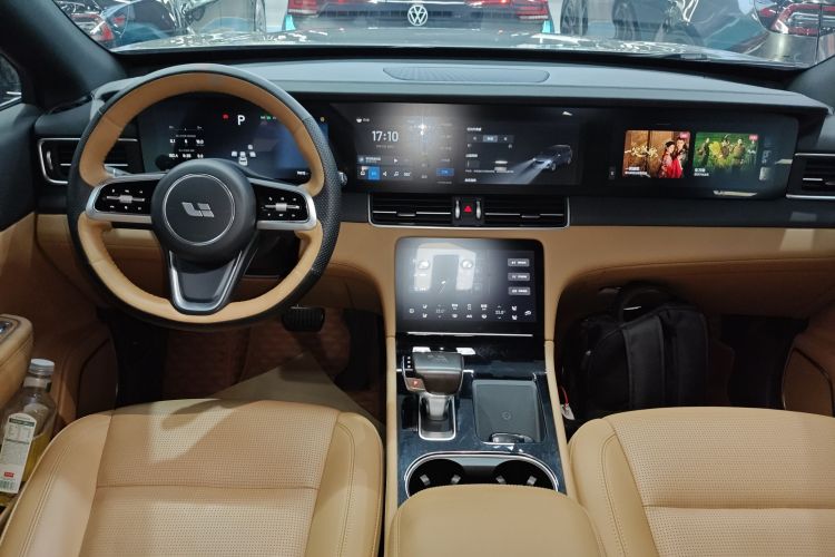 理想汽车 理想ONE 2021款 增程6座版中控内饰12