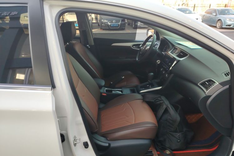 日产 轩逸 2024款 改款 经典 1.6XE CVT舒适版局部细节41