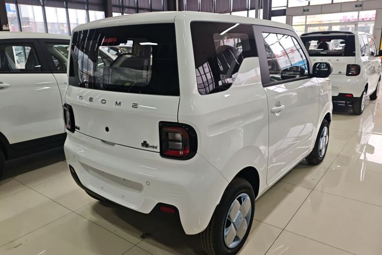 吉利银河 2024款 熊猫mini 200km 耐力熊车身外观7