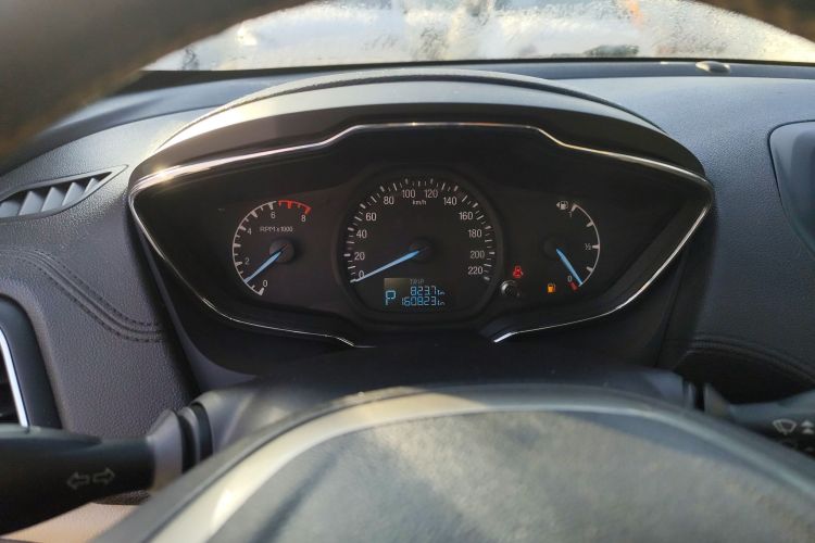 福特 福睿斯 2015款 1.5L 自动时尚型局部细节14