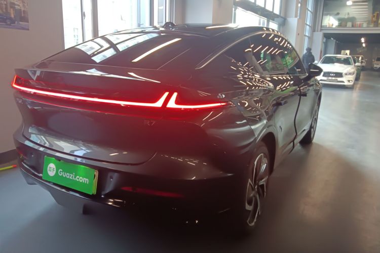 飞凡汽车 飞凡R7 2023款 后驱屏霸Pro版车身外观7