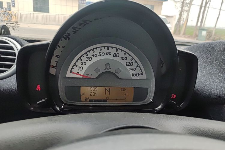 smart fortwo 2015款 1.0 MHD 新年特别版局部细节14