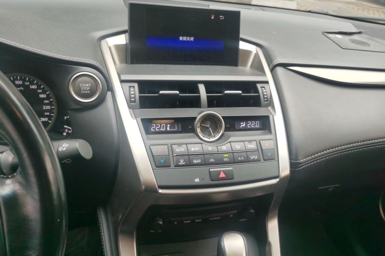 雷克萨斯NX 2016款 200 特别限量版中控内饰16