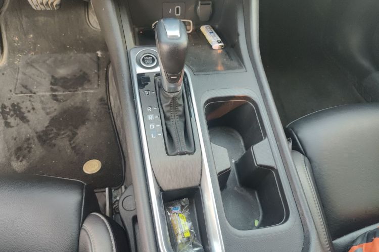 日产 轩逸 2021款 1.6L XL CVT悦享版中控内饰18