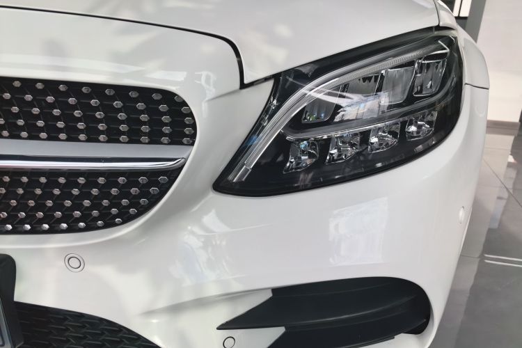 奔驰C级 2020款 C 260 L 运动版局部细节36