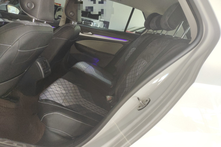 大众 高尔夫 2021款 280TSI DSG Pro中控内饰7004