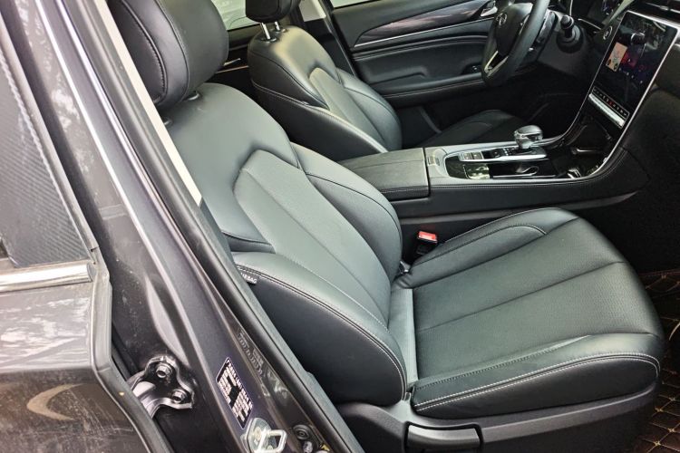 广汽传祺 传祺GS5 2021款 进阶款 270T 科技智领版局部细节41