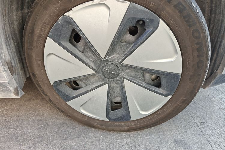 埃安 AION Y 2023款 Younger车身外观6004