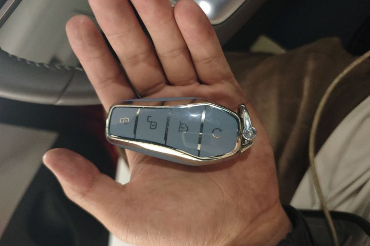 比亚迪 秦PLUS 2023款 冠军版 DM-i 55KM领先型中控内饰11