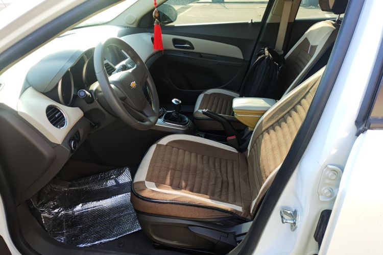 雪佛兰 科鲁兹 2015款 1.5L 经典 SL MT局部细节19