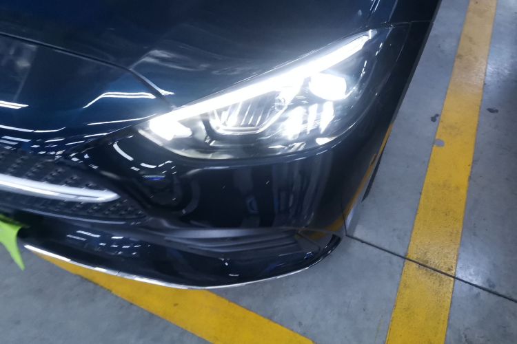奔驰C级 2024款 C 200 L 运动版局部细节36