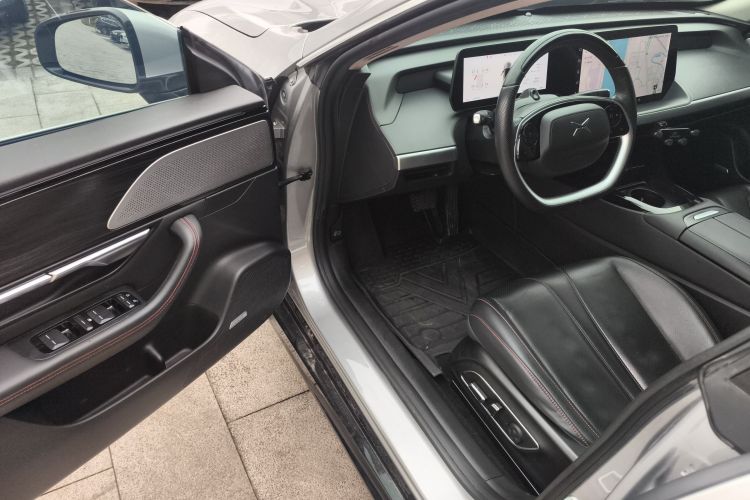 小鹏P7 2022款 586G中控内饰20