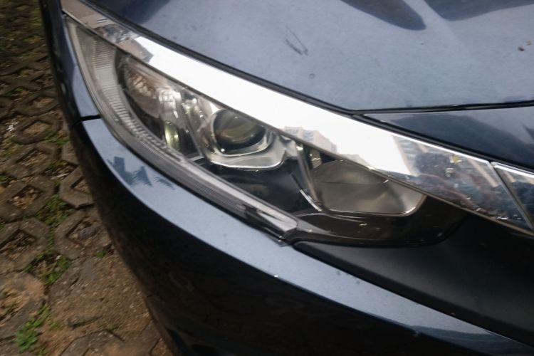 本田 思域 2016款 180TURBO CVT舒适版车身外观8