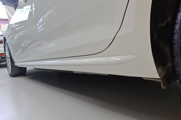 奥迪A4L 2019款 40 TFSI 时尚型 国VI局部细节9002