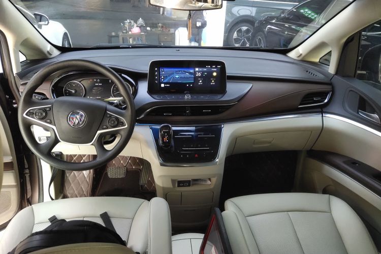 别克GL8 2023款 陆上公务舱 智享型中控内饰7002