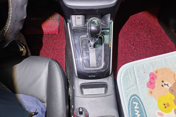 日产 轩逸 2019款 1.6XV CVT智联尊享版 国VI中控内饰18