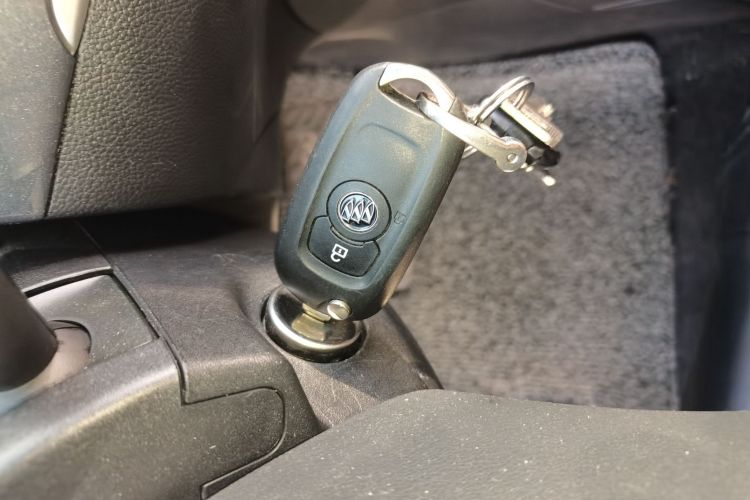 别克 威朗 2018款 两厢 15S 自动领先型中控内饰11