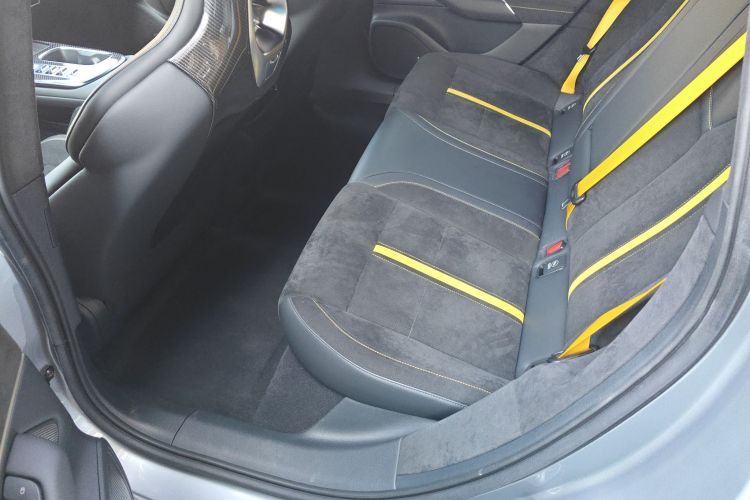 小米汽车 小米SU7 Ultra 2025款 Ultra中控内饰7004