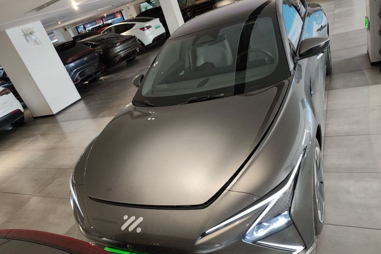 智己汽车 智己L7 2022款 Dynamic车身外观2