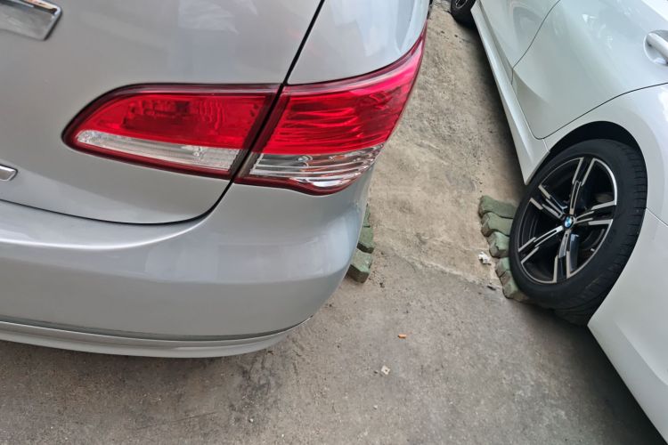 日产 轩逸 2012款 经典 1.6XE 自动舒适版车身外观6001