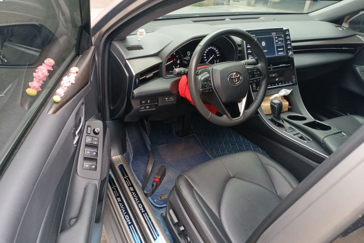 丰田 亚洲龙 2021款 2.5L 豪华版中控内饰20
