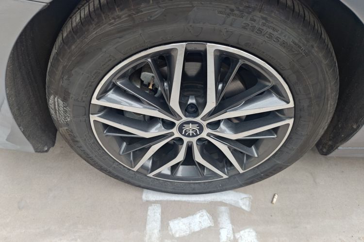 比亚迪 秦PLUS 2021款 DM-i 55KM 旗舰型车身外观6007