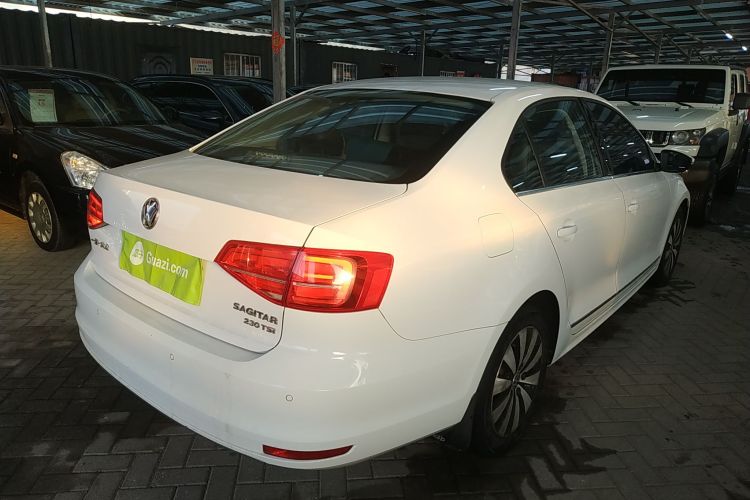 大众 速腾 2017款 230TSI 自动舒适型车身外观7