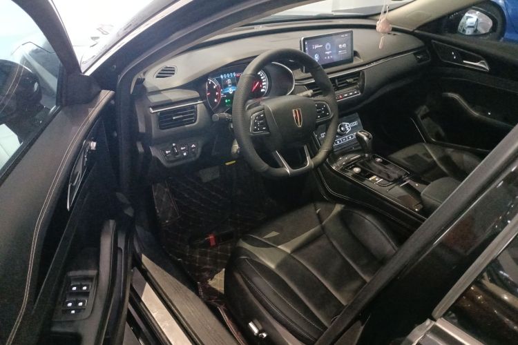 红旗H5 2019款 30TD 智联灵动版中控内饰7003