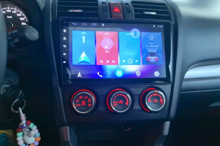 斯巴鲁 森林人 2014款 2.0i 自动豪华版中控内饰16