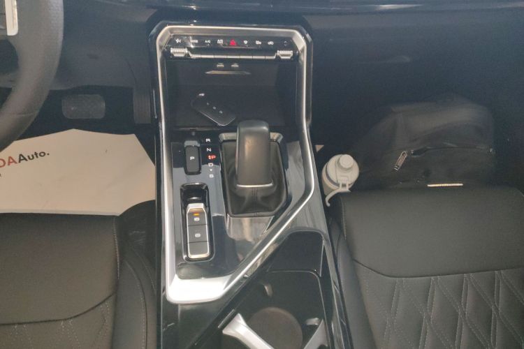 五菱汽车 五菱星辰 2022款 2.0L DHT电速款中控内饰18