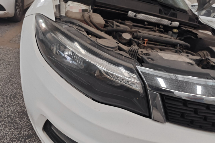 观致3 2018款 三厢 1.6L 自动领先型车身外观8