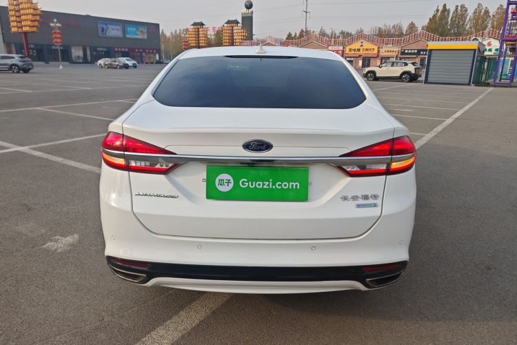 福特 蒙迪欧 2017款 EcoBoost 180 豪华型车身外观6