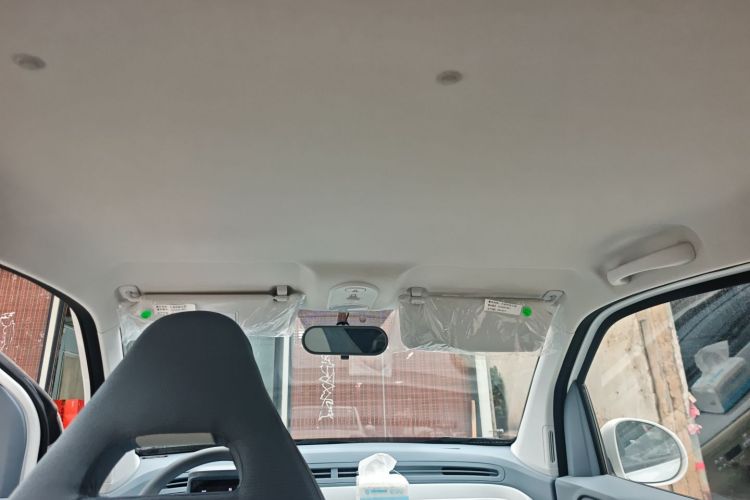 奔腾小马 2025款 222km 灵动马中控内饰22