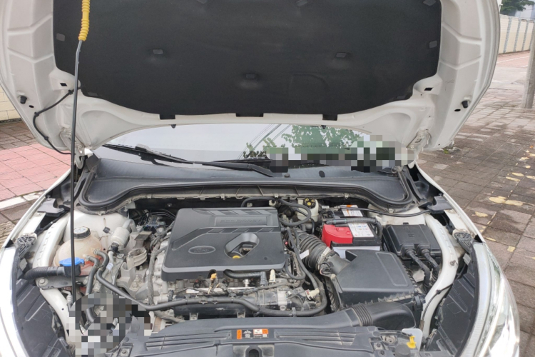 福特 福克斯 2019款 三厢 EcoBoost 180 自动锋潮型局部细节24