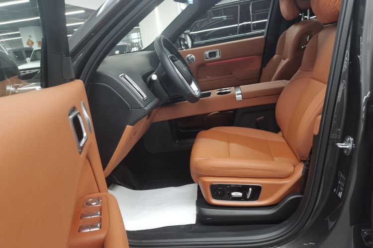 理想汽车 理想L9 2025款 Pro 智能焕新版中控内饰19