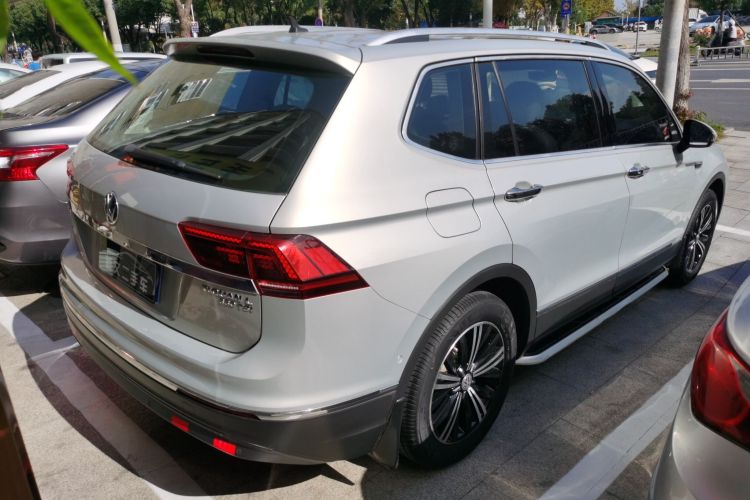 大众 途观L 2017款 330TSI 自动两驱旗舰版车身外观7