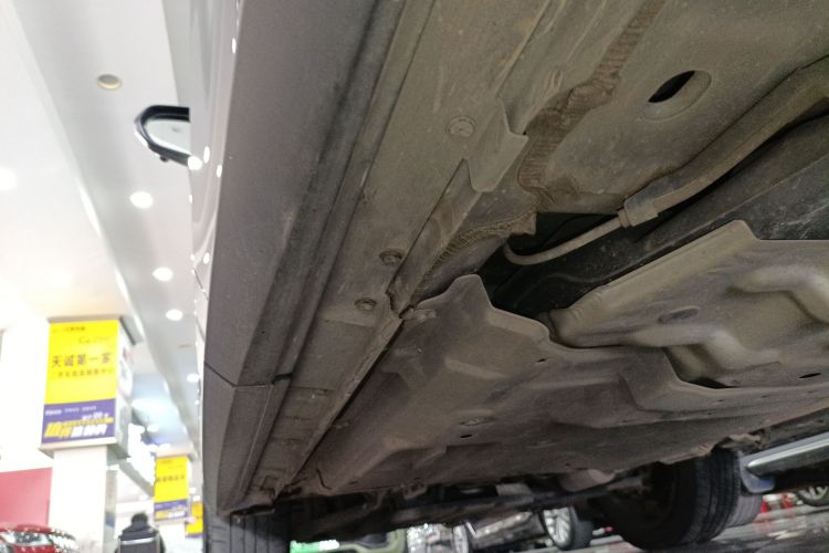 雷克萨斯RX 2021款 300 四驱特别版局部细节9002