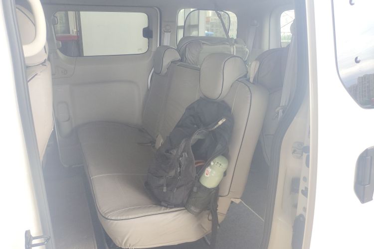 日产NV200 2016款 改款 1.6L CVT尊享型中控内饰7003