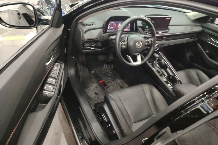 本田 雅阁 2023款 260TURBO 卓越版中控内饰7003