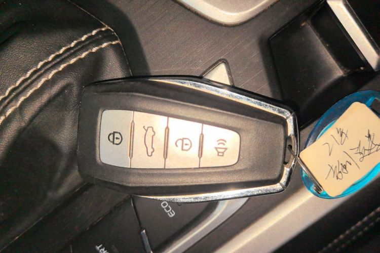 吉利汽车 远景X6 2020款 1.4T CVT尊贵型中控内饰11