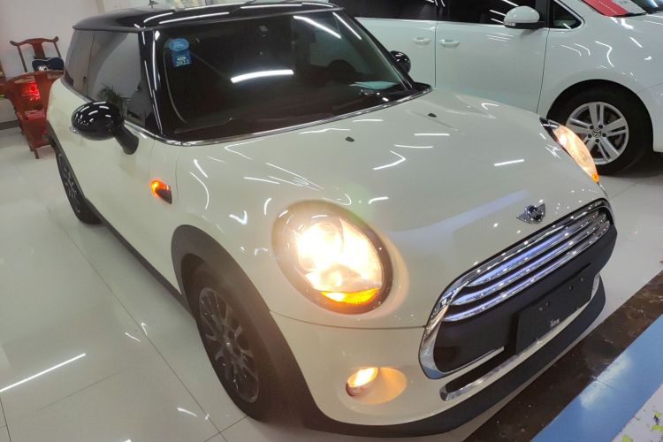 MINI 2018款 1.5T ONE PLUS车身外观3