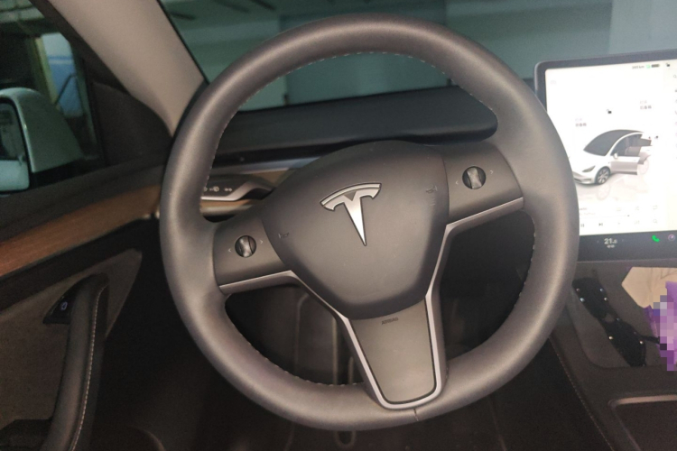 特斯拉 Model Y 2022款 后轮驱动版局部细节13