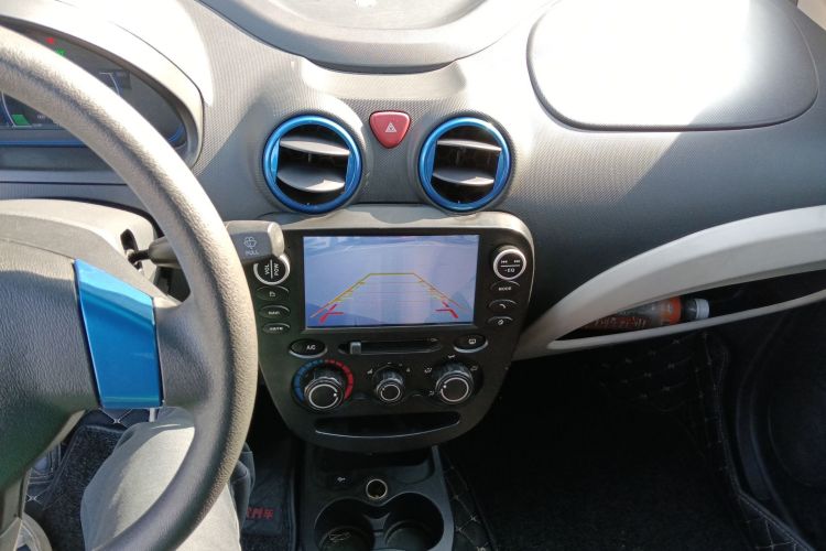 江铃集团新能源 江铃E200L 2018款 E200L 标准型（250KM）中控内饰16