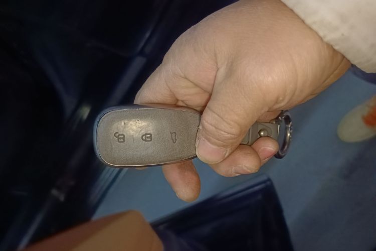 理想汽车 理想ONE 2021款 增程6座版中控内饰7001