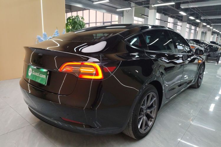 特斯拉 Model 3 2022款 后轮驱动版车身外观6005