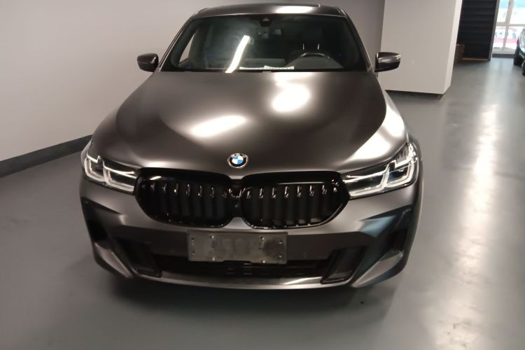 宝马6系GT 2021款 630i M运动套装车身外观2