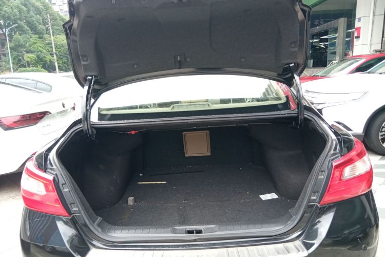 日产 天籁 2016款 改款 2.0L XL舒适版局部细节23